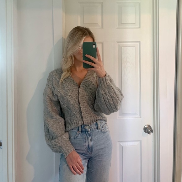 H&M Knit Grey Cardigan - Picture 4 of 8